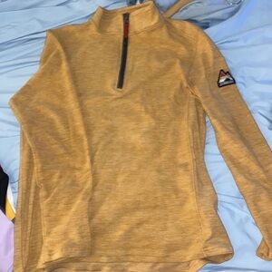 Avalanche long sleeve turtle neck size small